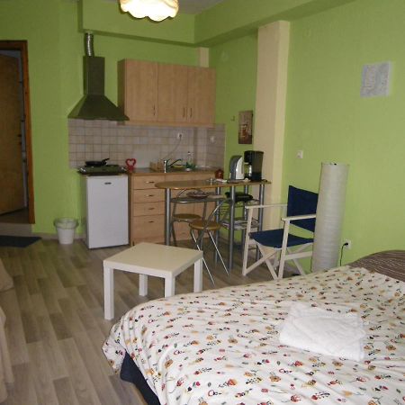 Homy Cozy Studio Towards The Centre 塞萨洛尼基 外观 照片