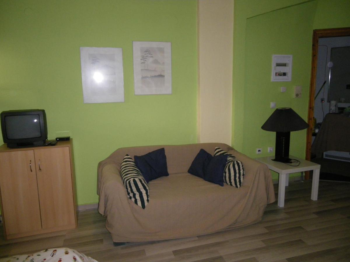 Homy Cozy Studio Towards The Centre 塞萨洛尼基 外观 照片