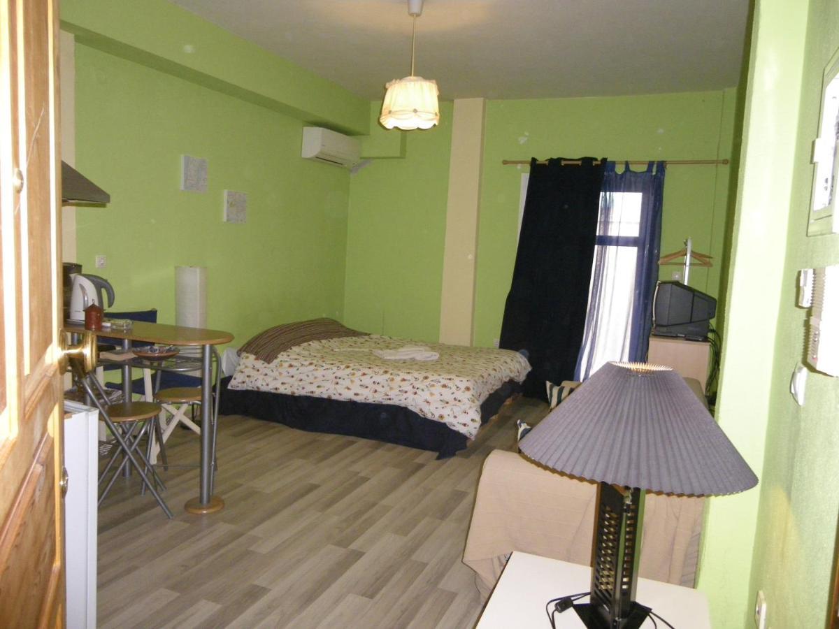 Homy Cozy Studio Towards The Centre 塞萨洛尼基 外观 照片
